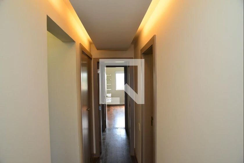 3-bedroom apartment with a walk-in closet — photo 39