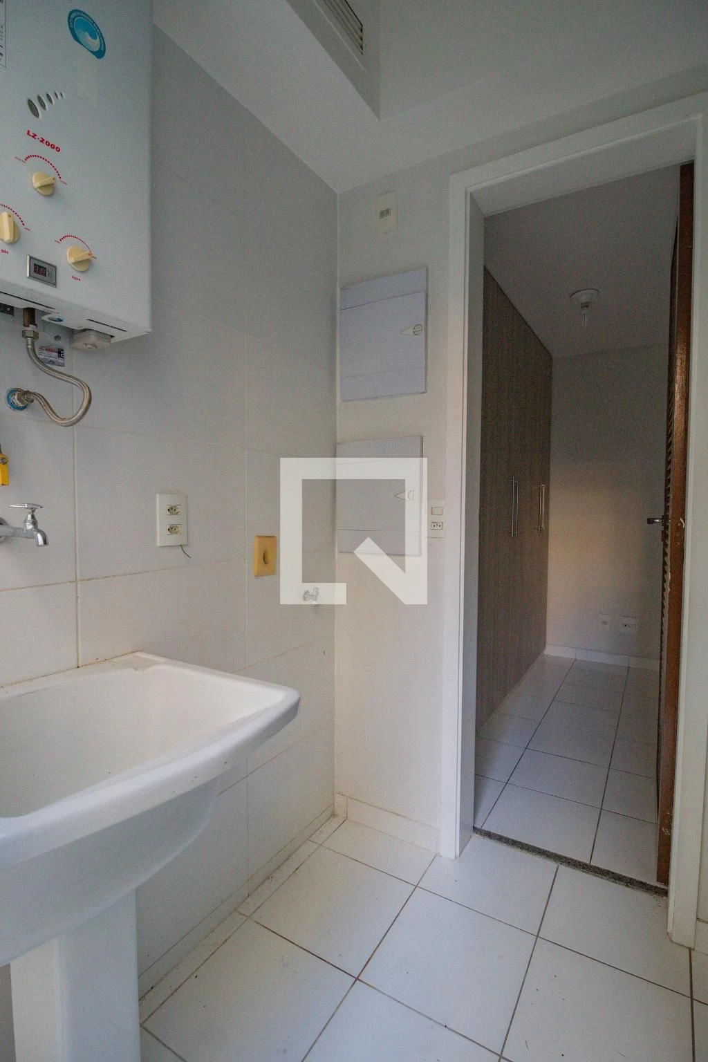 Furnished apartment, 75 m², with a walk-in closet — photo 36