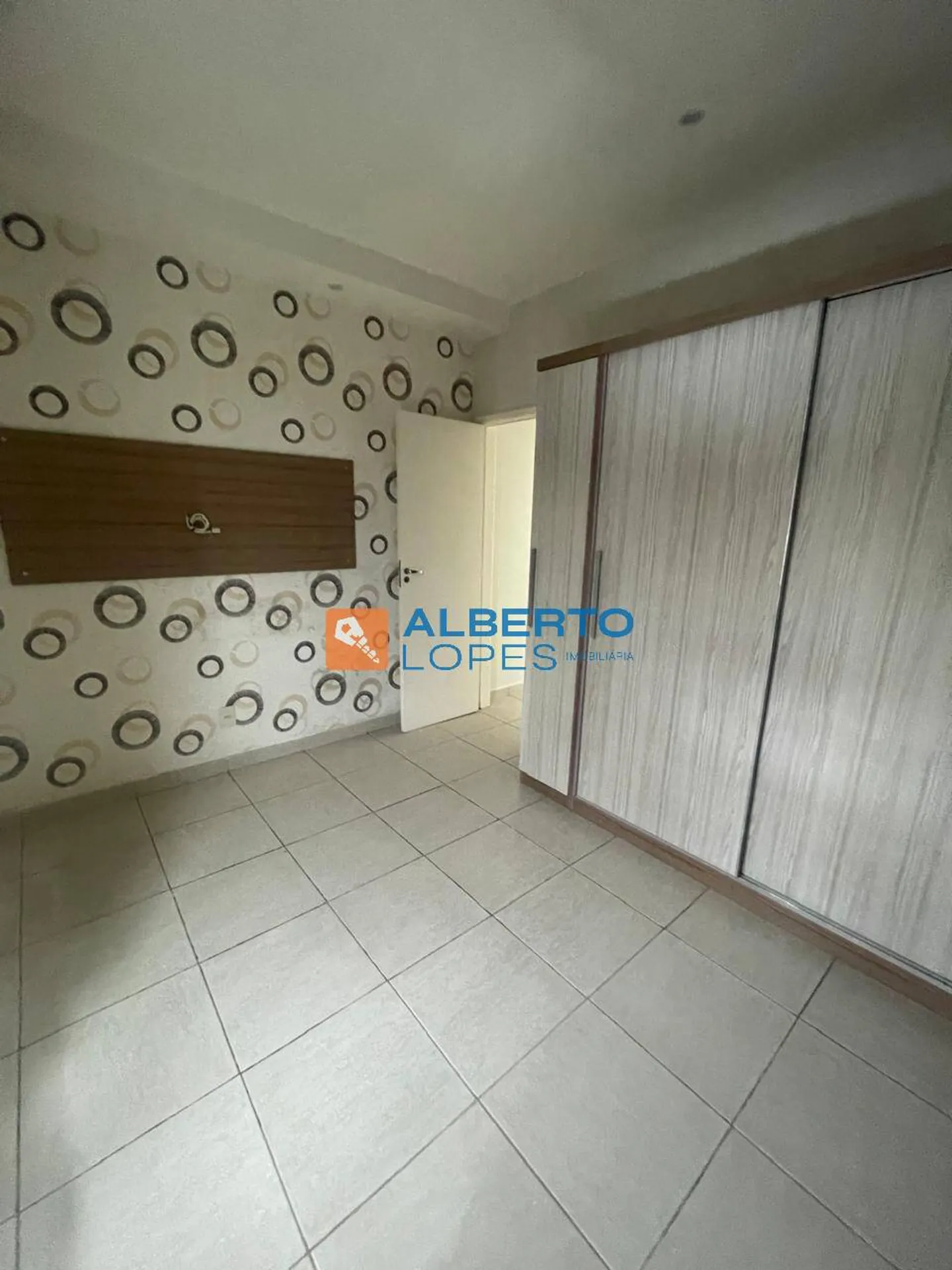 One-bedroom apartment, 53 m² — photo 4