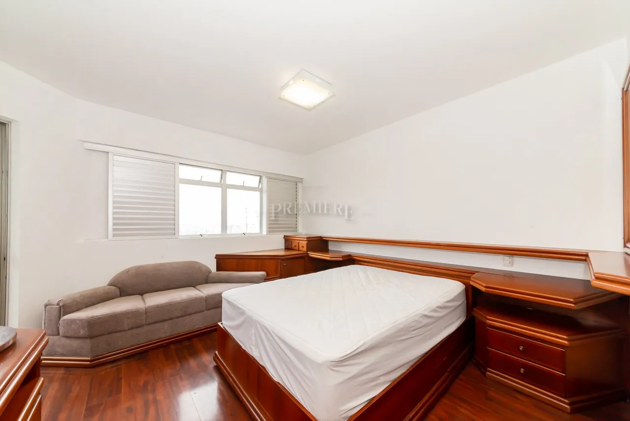 Apartamento de 4 dormitorios con balcón, 265 m² y 2 plazas — photo 13