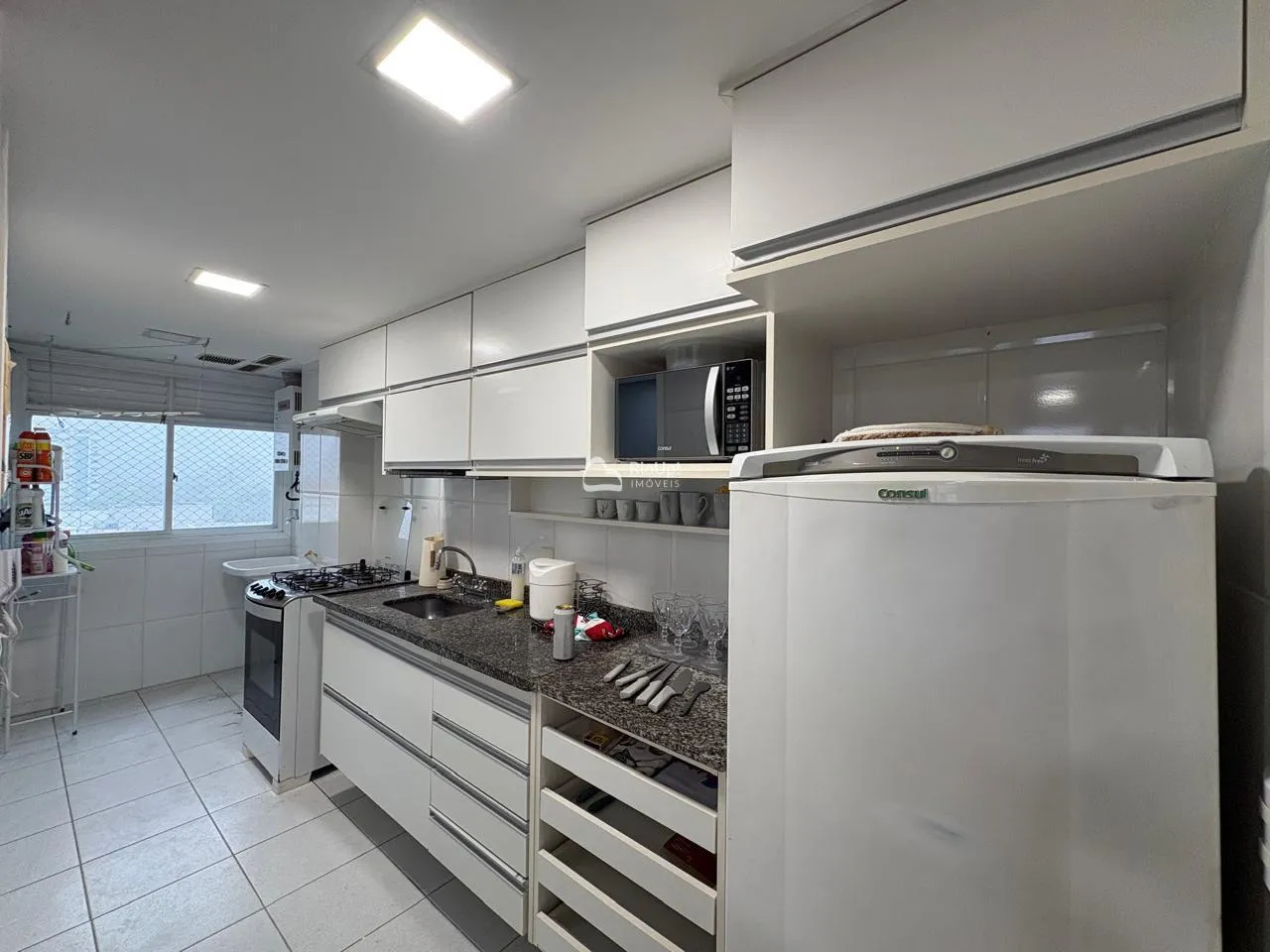 Furnished apartment with 3 bedrooms and a grilled balcony — photo 2