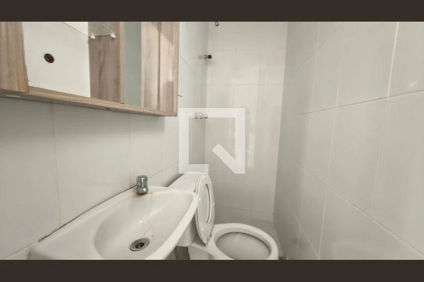 3-bedroom apartment in a building with a gym — photo 25