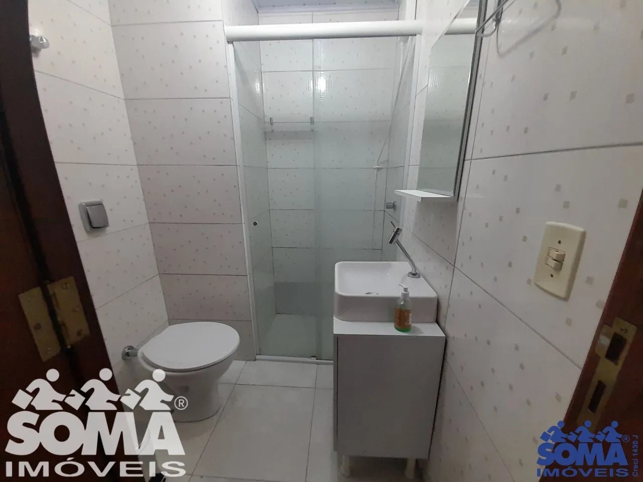 Furnished 1-bedroom apartment with a balcony — photo 16