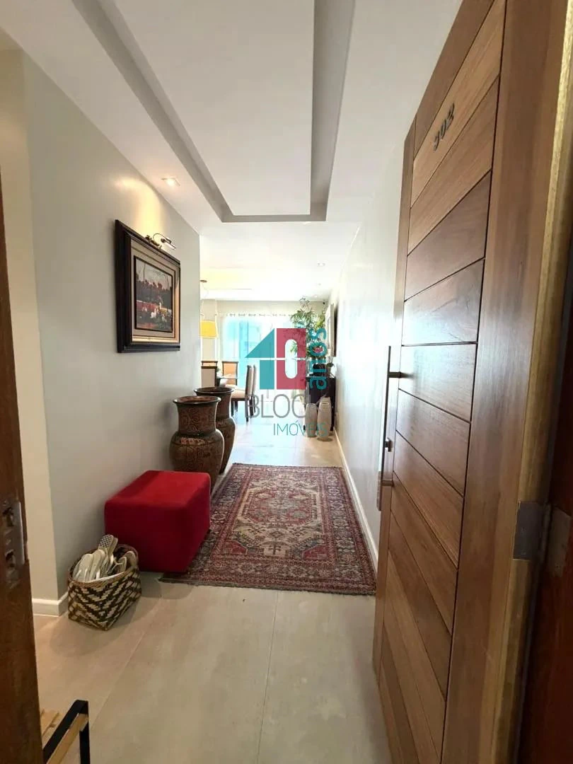 Furnished 361 m² apartment with 4 en-suite bedrooms — photo 25