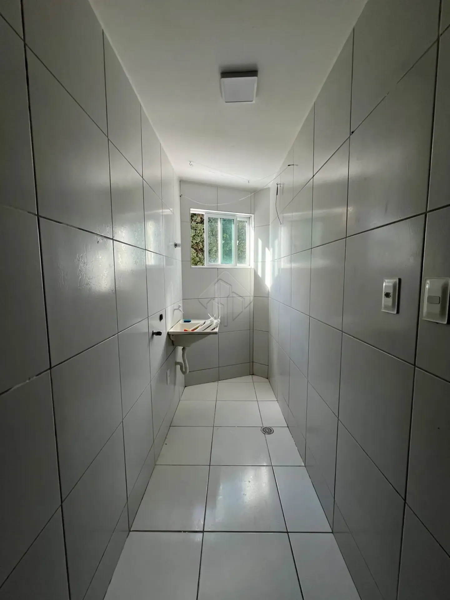 2-bedroom apartment with a suite and 1 parking spot — photo 4