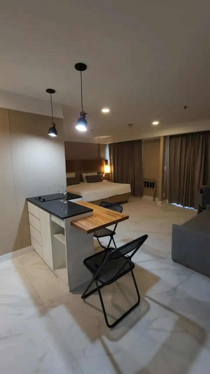 Apartamento mobiliado de 1 quarto com box de vidro — photo 5