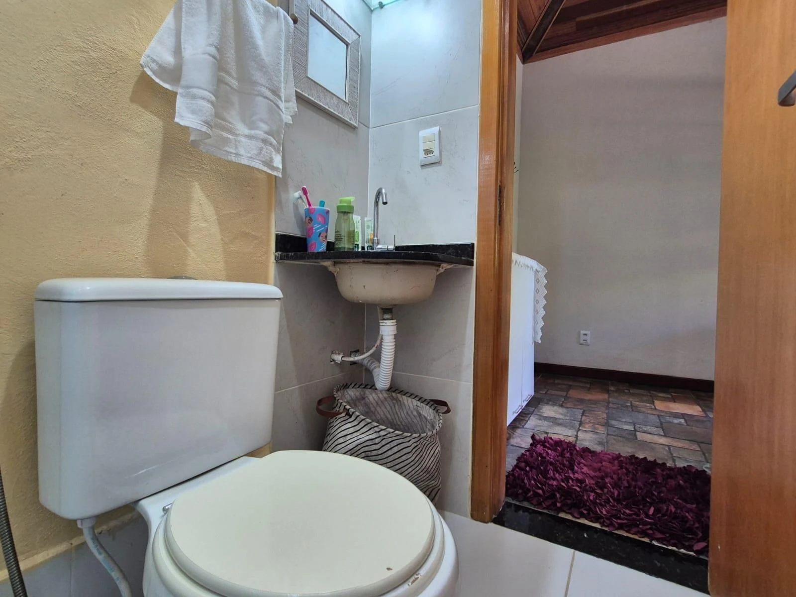 Furnished house, 2100 m², with a grill on the balcony — photo 26