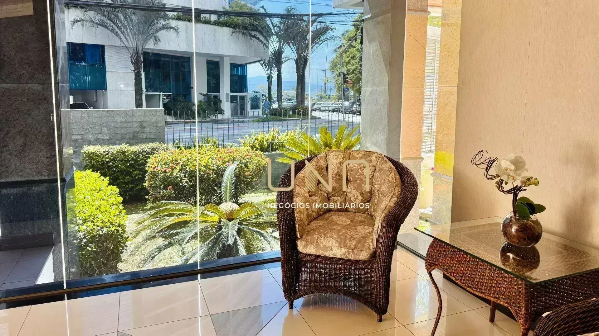 Apartamento amueblado con 4 dormitorios y 183 m² — photo 33