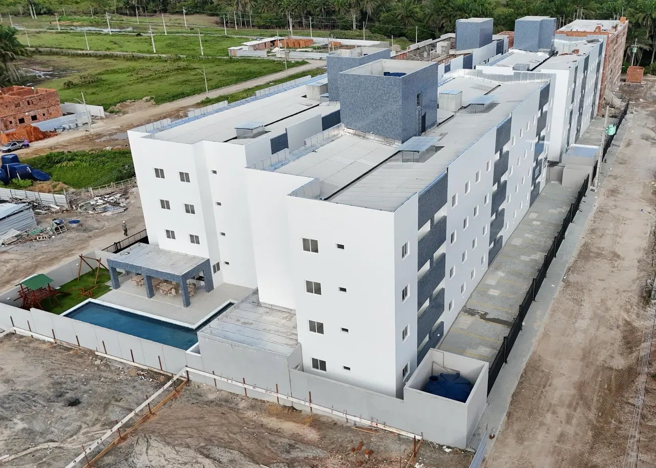 Apartamento de 2 quartos em condomínio com piscina — photo 6