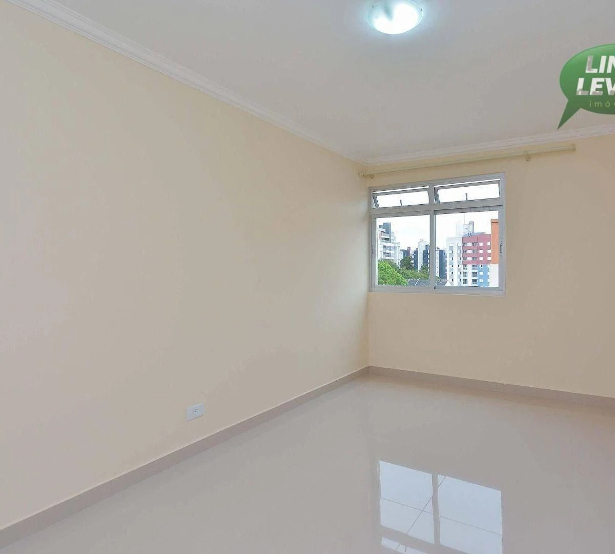Apartamento de 3 quartos com máquina de lavar, Bacacheri — photo 20