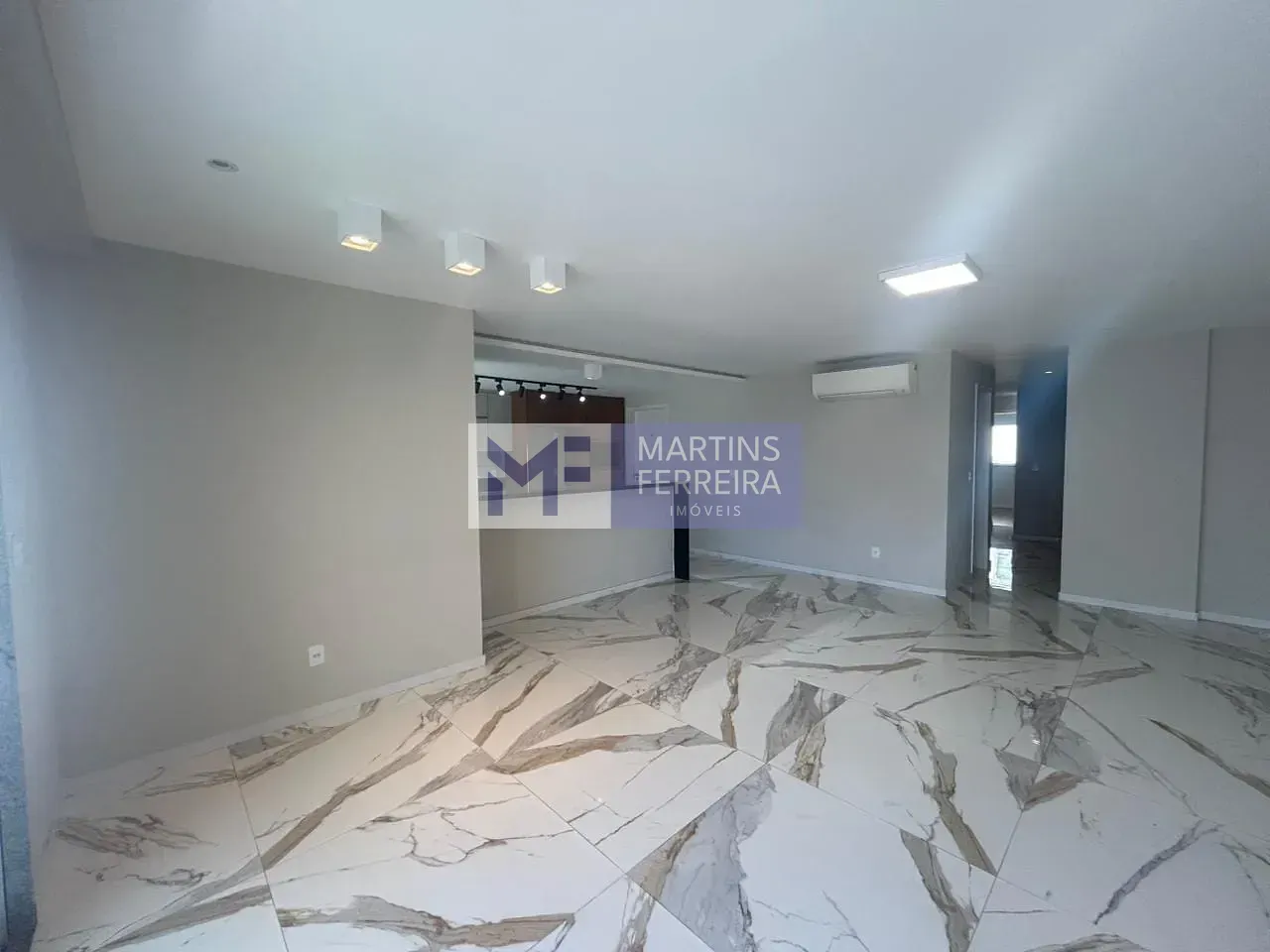 Departamento amueblado, 410 m², con espacio de home office