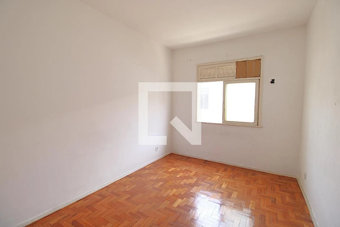House with no parking, 2 bedrooms and 1 bathroom — photo 20