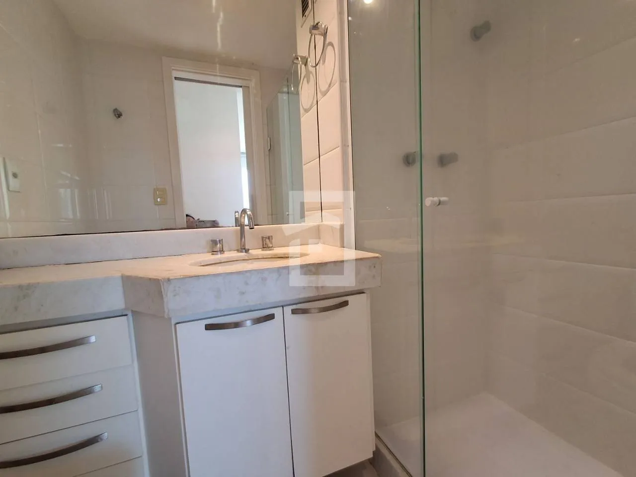 Glass-enclosed balcony in a 2-bedroom apartment, 64 m² — photo 14