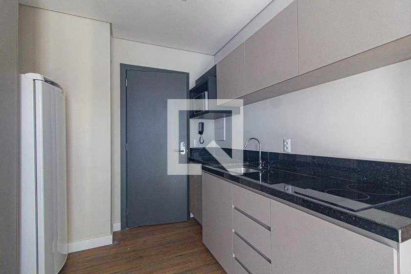 Furnished studio with 1 bedroom and open-plan kitchen — photo 13