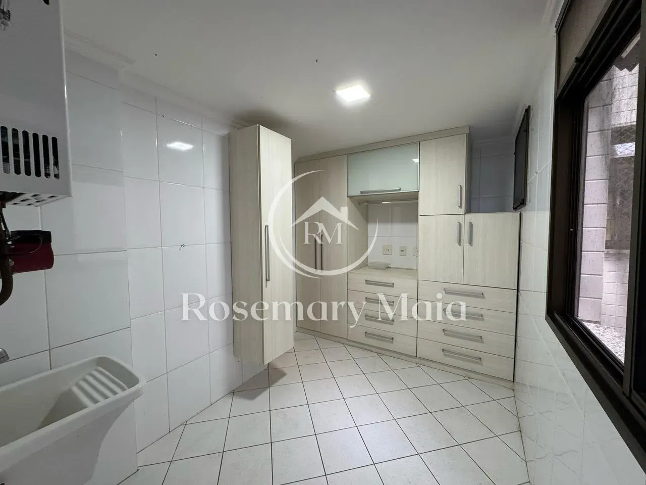 Home office in a 3-bedroom apartment, 135 m² — photo 18