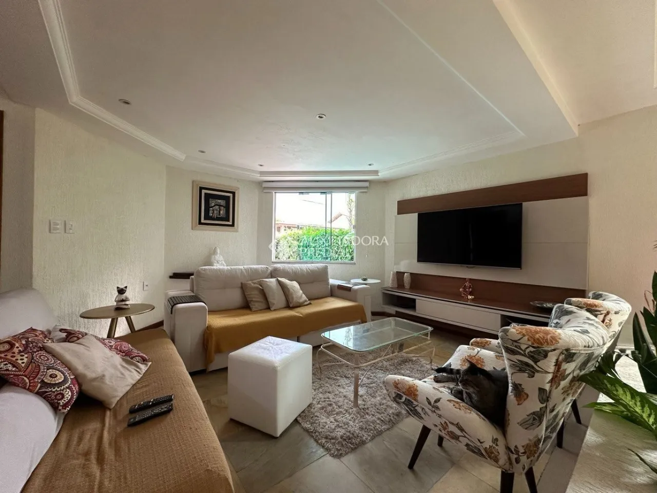 3 quartos e varanda envidraçada: casa de 288 m² — photo 4