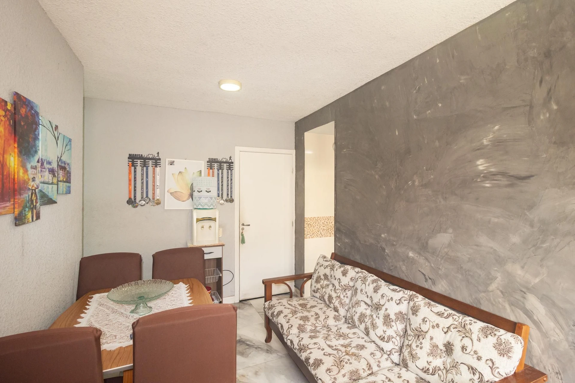 Furnished 2-bedroom apartment with 1 bathroom and parking — photo 13