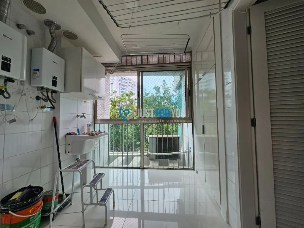 Apartamento mobiliado de 4 quartos em condomínio com piscina — photo 41