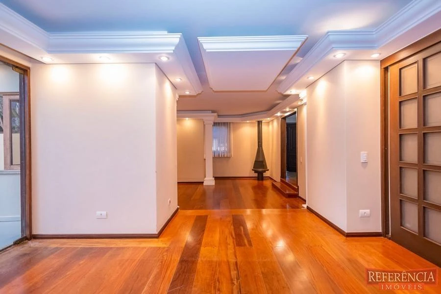 House, 550 m², with a walk-in closet — photo 9