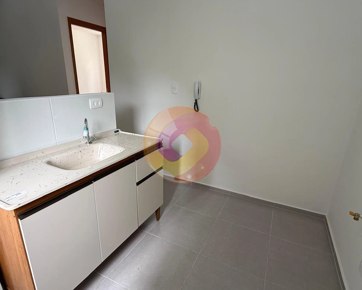 Apartment, 38 m², with wood or laminate floors — photo 5