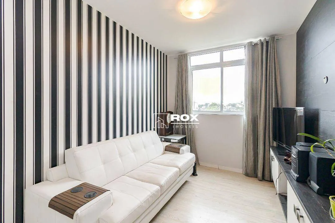 2-bedroom apartment with 1 parking space and laundry area