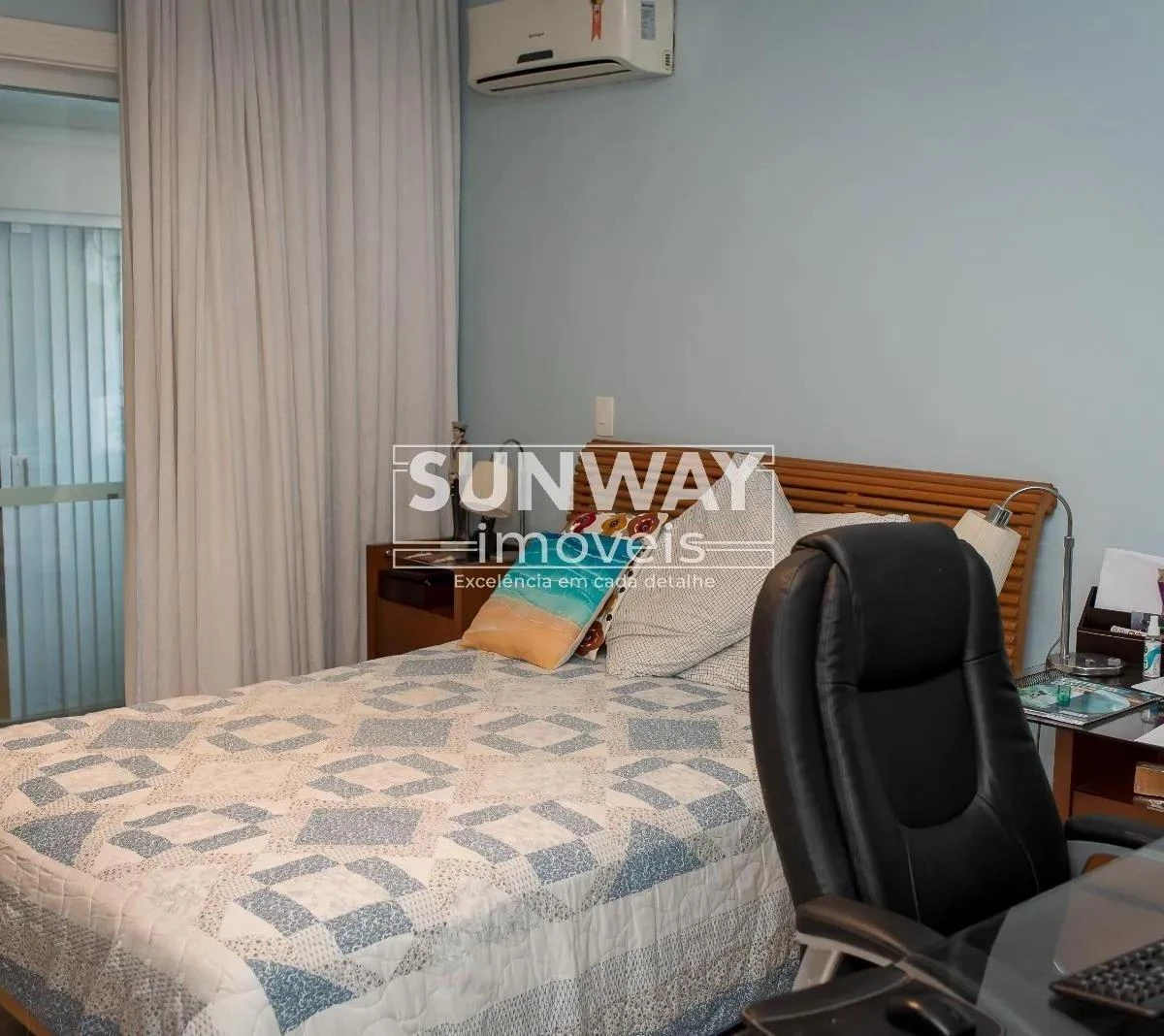 5-bedroom house with a walk-in closet in Rio de Janeiro — photo 3