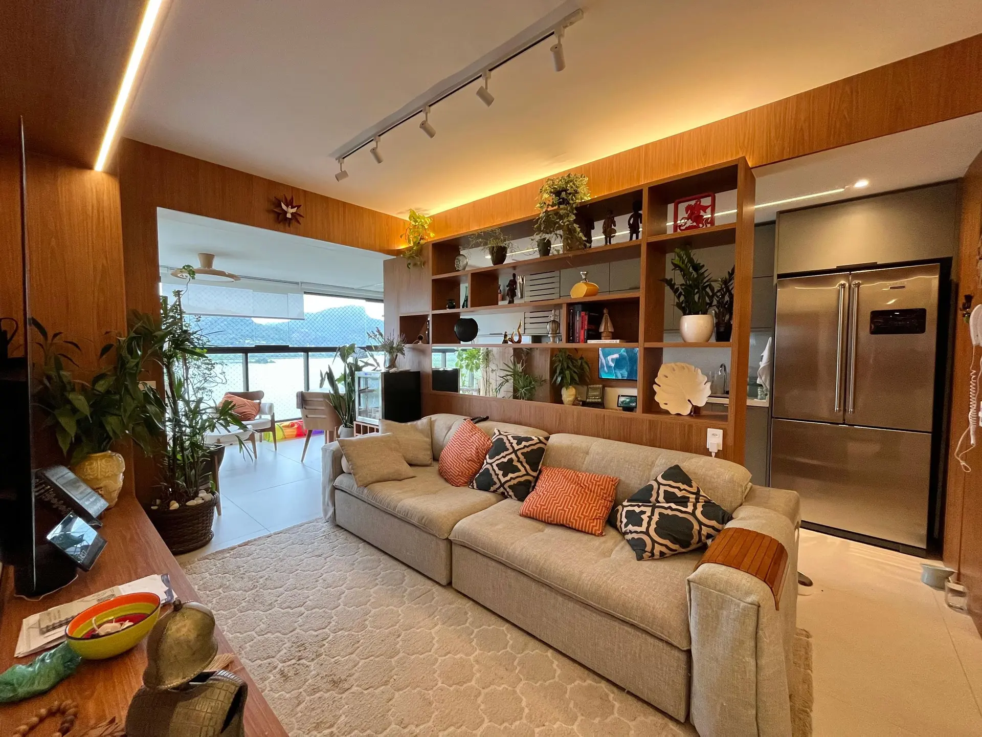 Furnished apartment, 70 m², with a water view