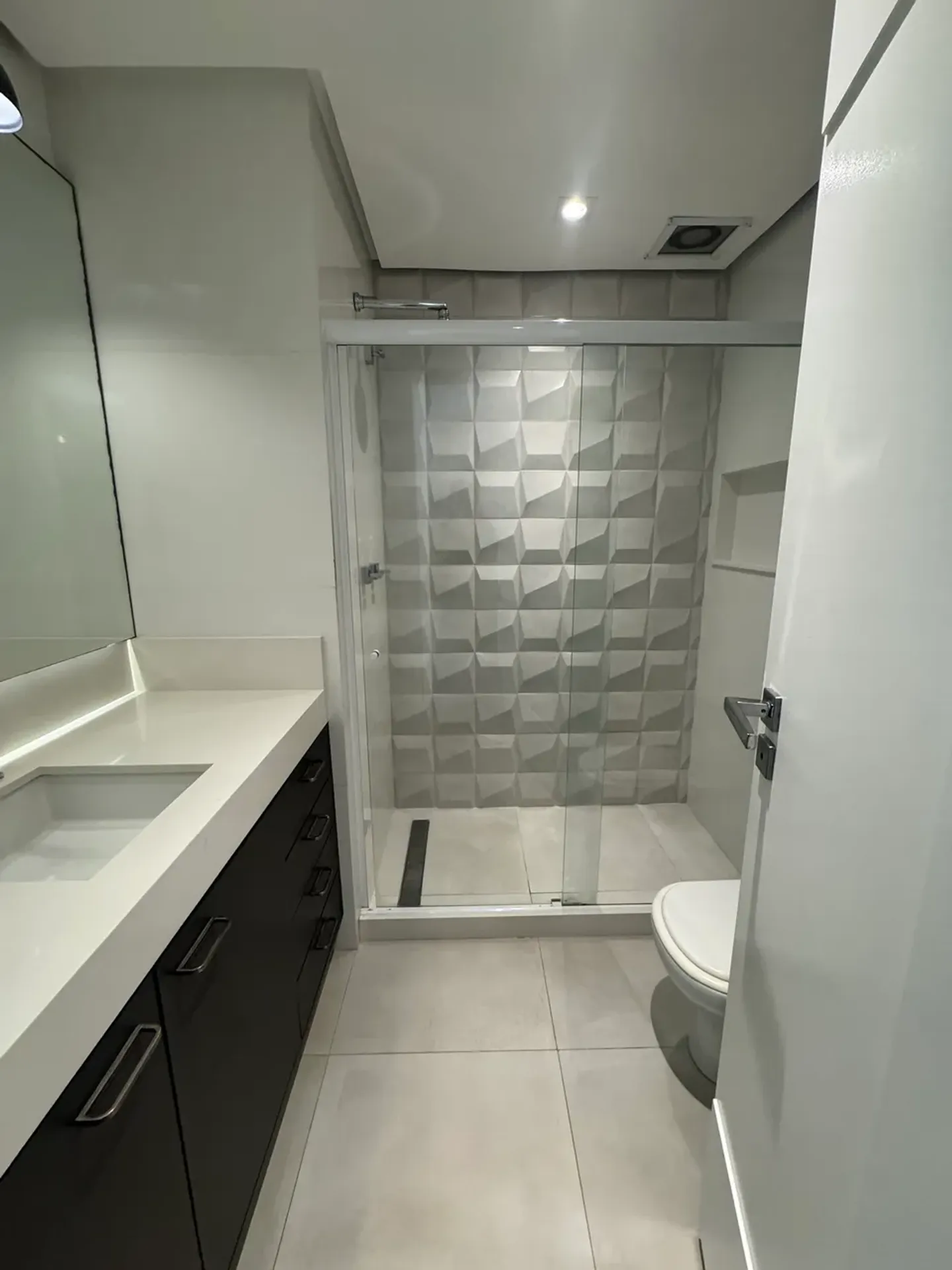 Unfurnished apartment with 4 bedrooms and 5 baths — photo 4