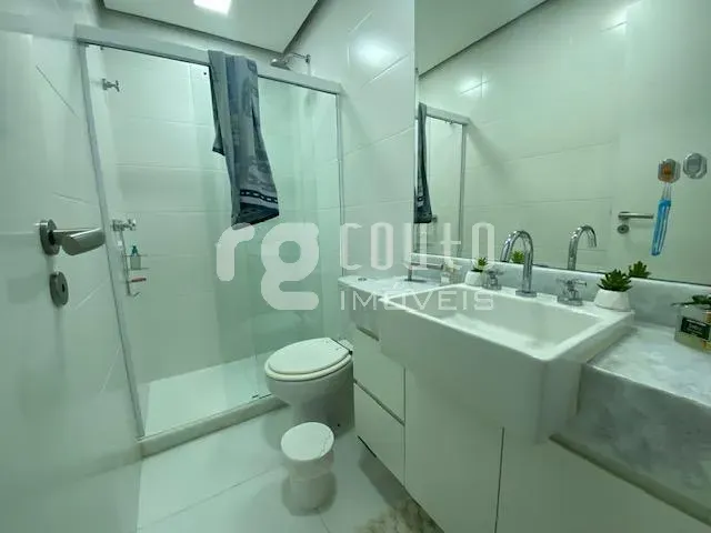 Furnished apartment with 3 bedrooms and 3 bathrooms — photo 12