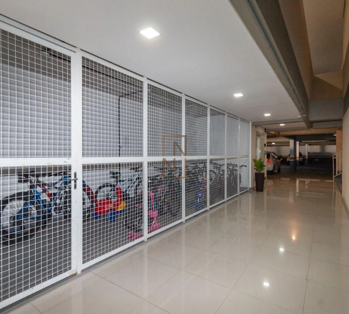 Furnished 2-bedroom apartment with 87 m² and parking — photo 30