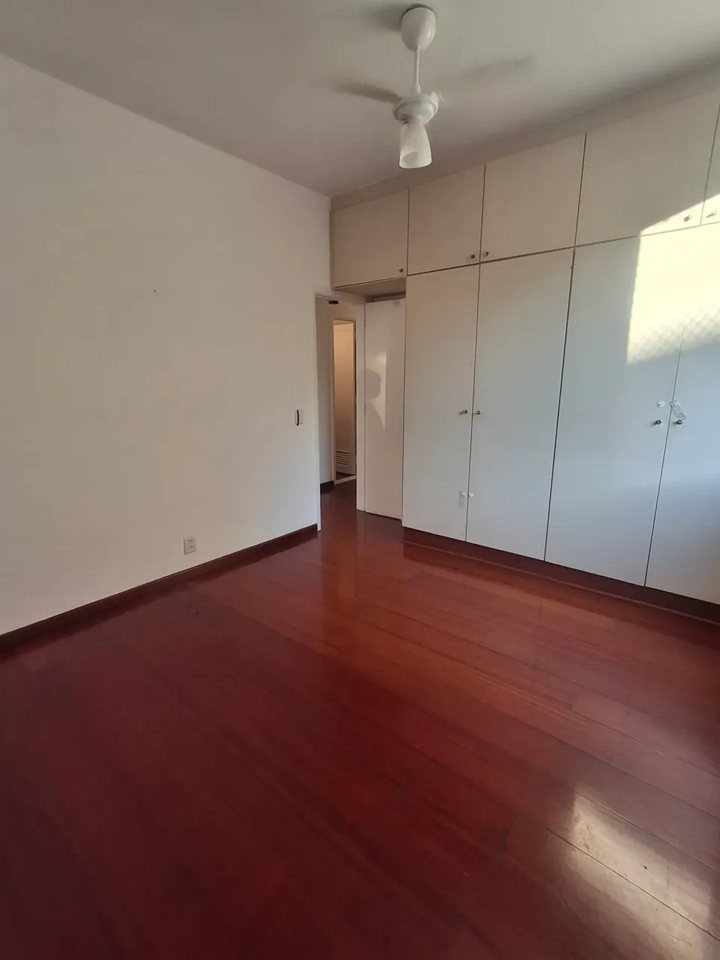 Rental apartment with 3 bedrooms and 3 bathrooms — photo 10