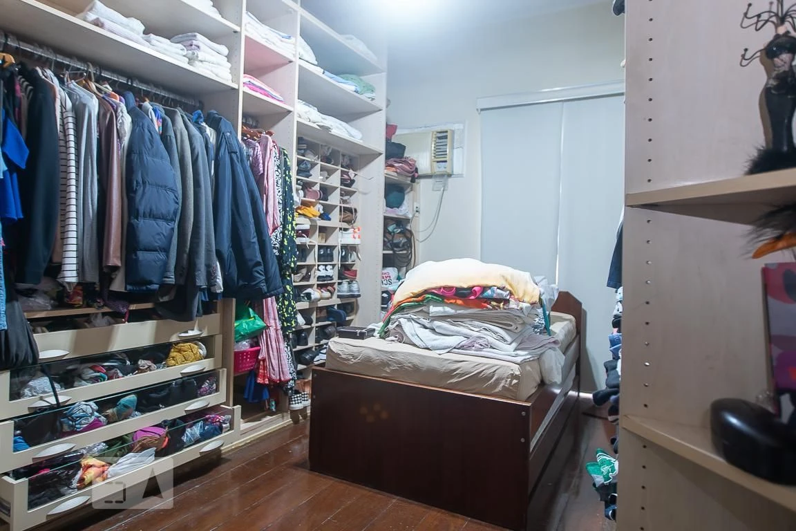 Furnished 3-bedroom apartment with private BBQ — photo 26