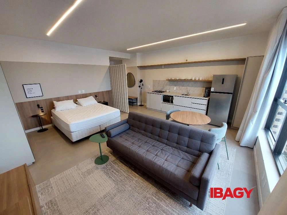 Furnished studio of 44 m² with 1 bedroom — photo 2