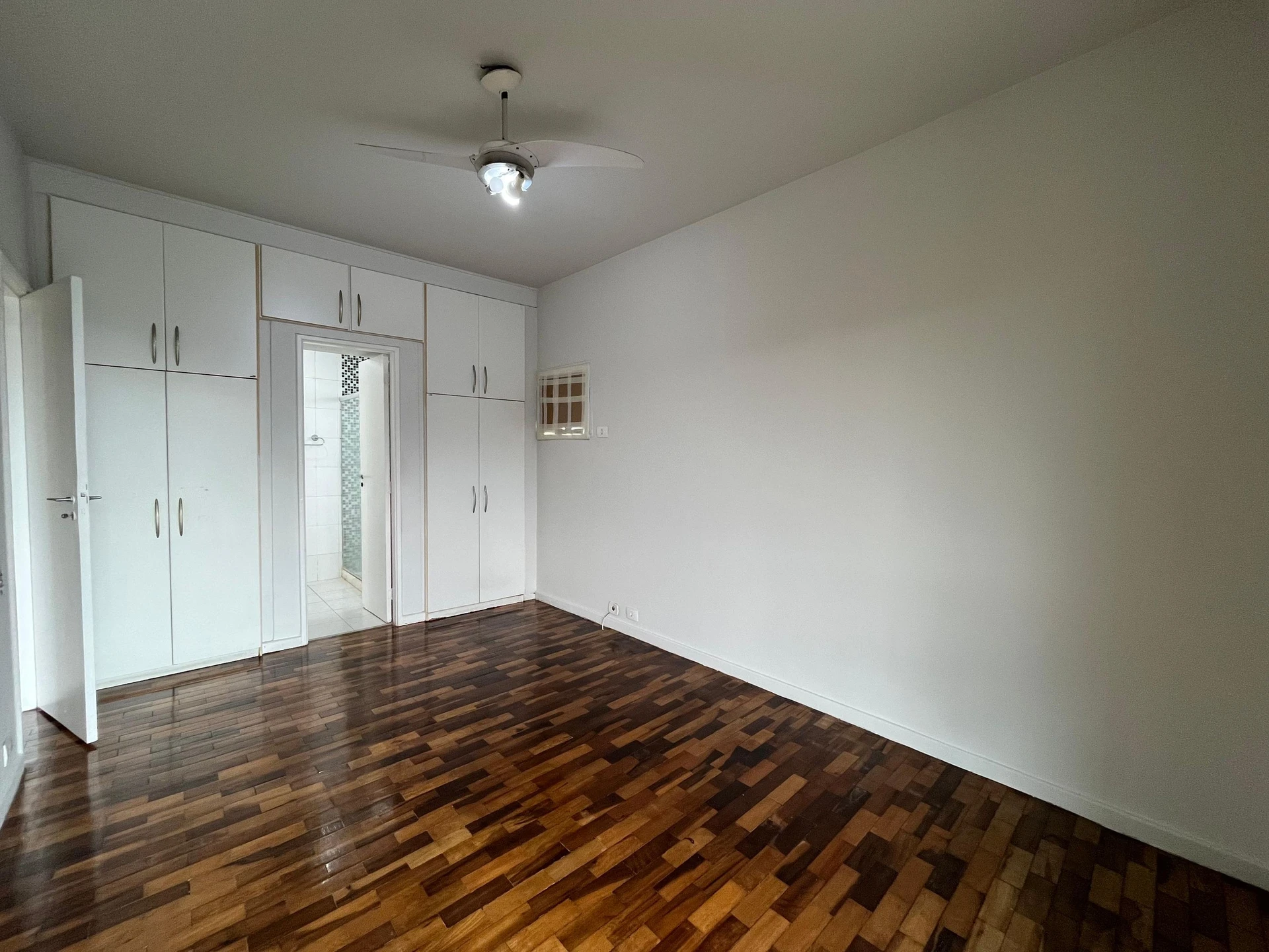 Квартира з 2 спальнями, у будинку є сауна — photo 6