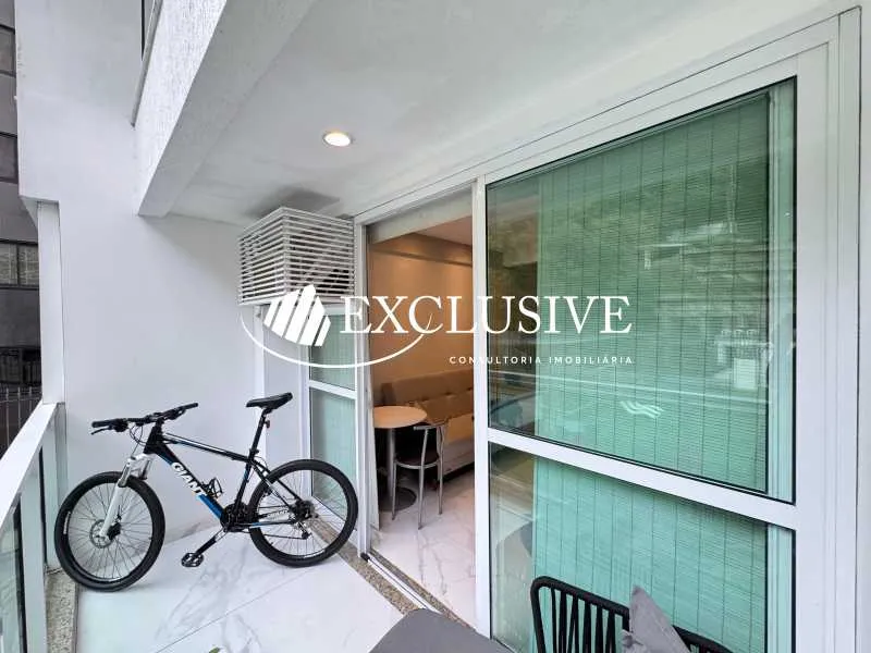 Apartamento mobiliado com cozinha americana e varanda — photo 21