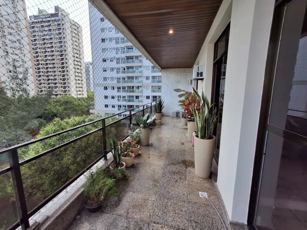 4 quartos e vista para as montanhas: apartamento de 148 m² — photo 30