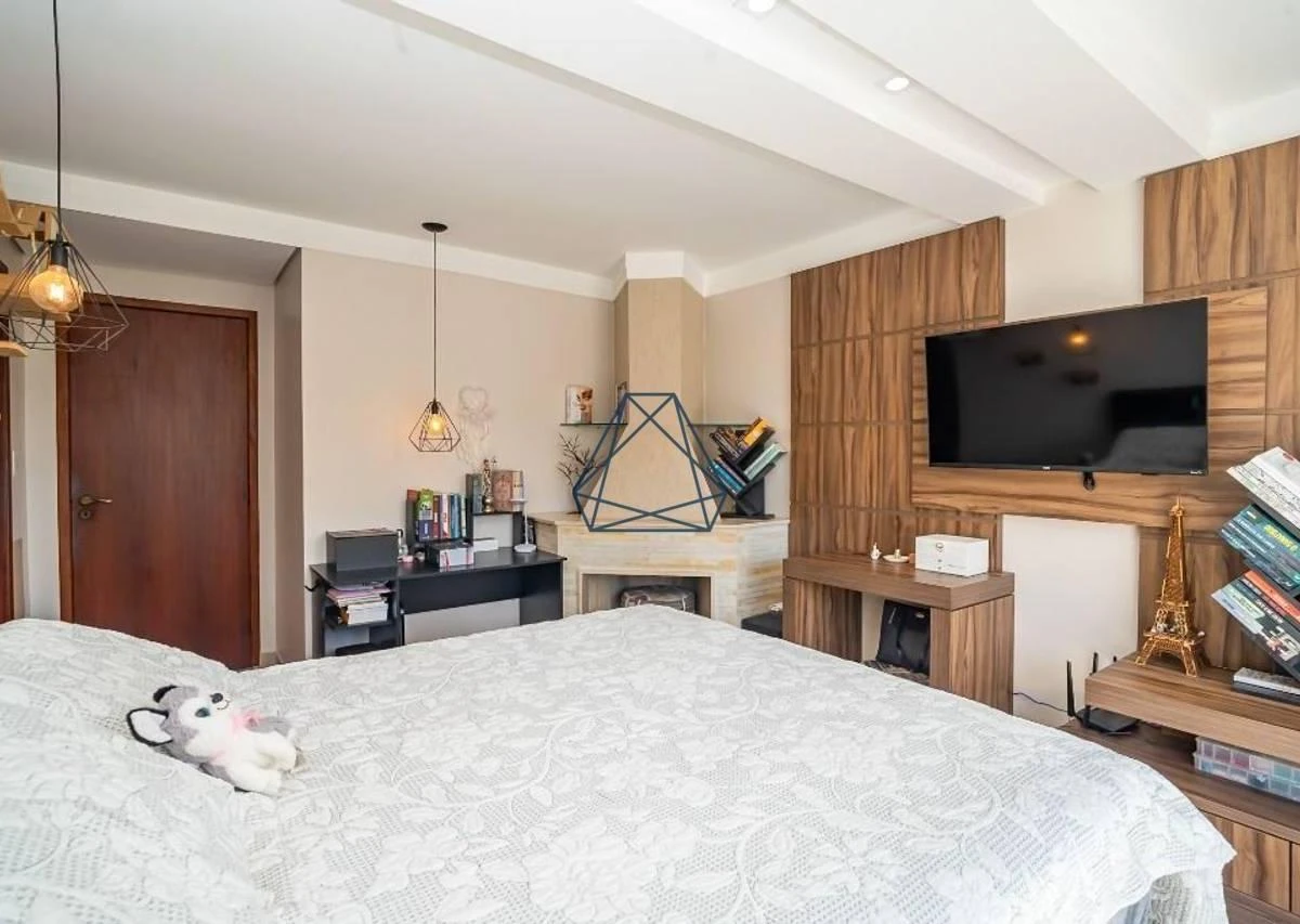 Washing machine in a 4-bedroom house, 210 m² — photo 23