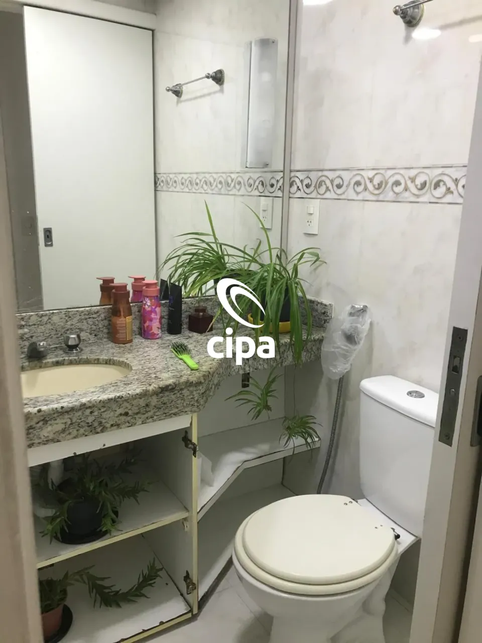 Apartamento mobiliado de 4 quartos e 3 banheiros com varanda — photo 11