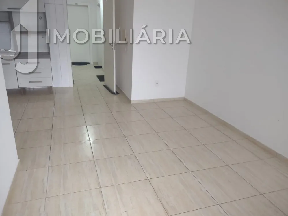 1-bedroom apartment with open-plan kitchen — photo 3