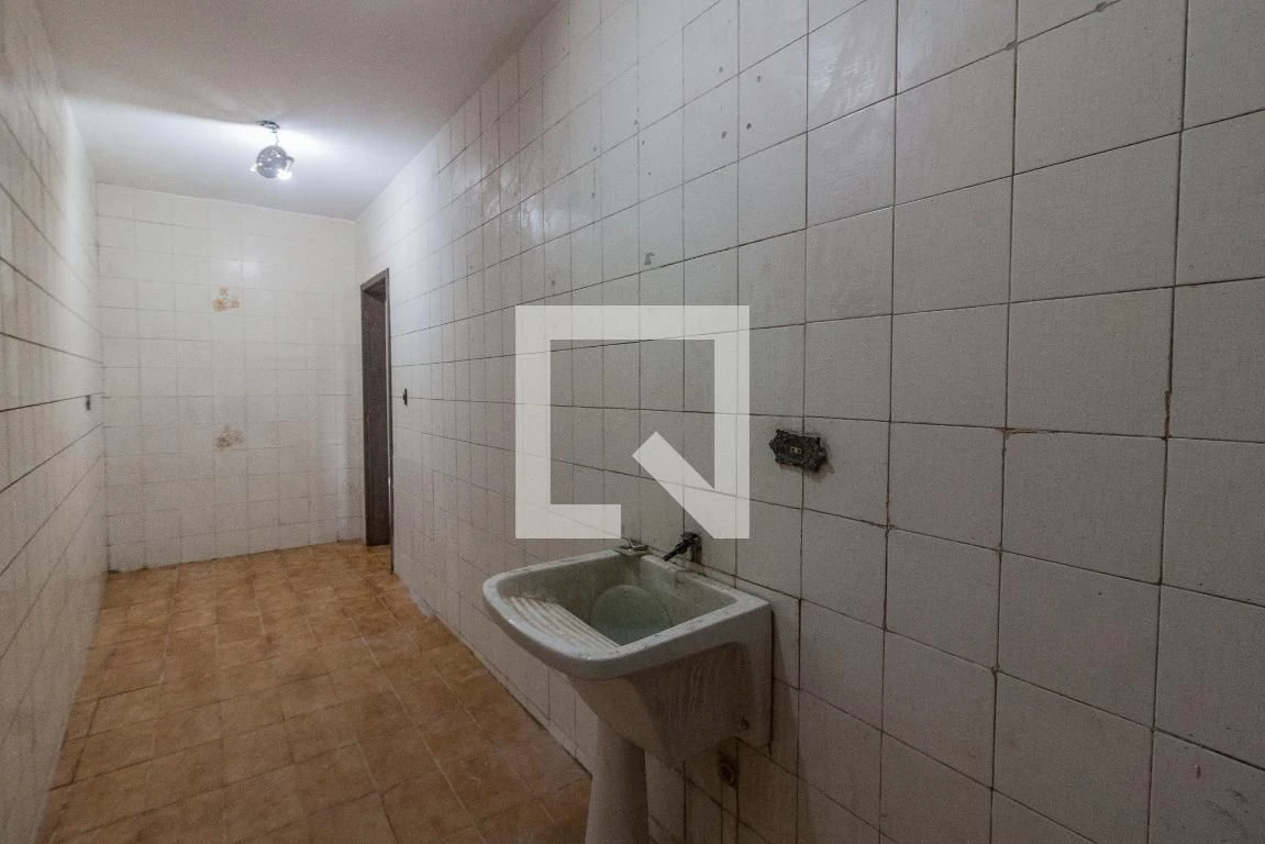 Studio, 70 m² — photo 11