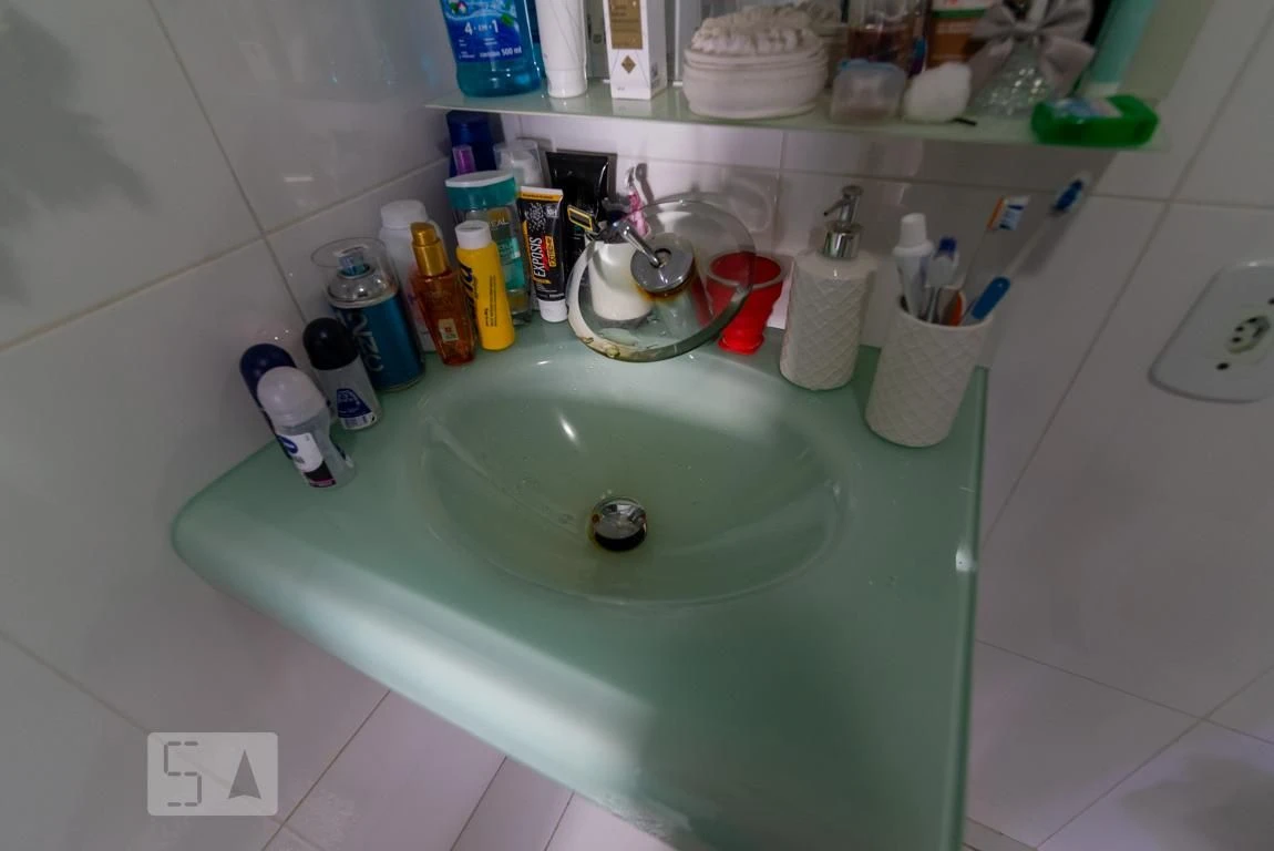 Furnished apartment, 78 m², with a glass-enclosed balcony — photo 42