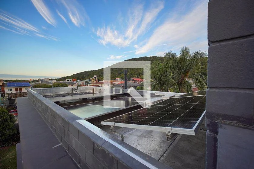 Mountain view in a 5-bedroom house, 330 m² — photo 44