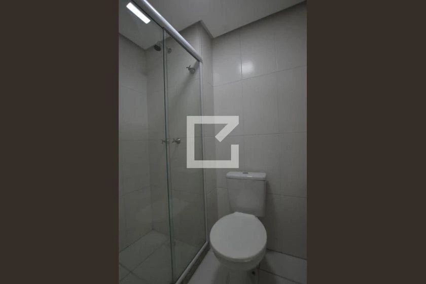 4-bedroom apartment in a building with a gym — photo 31