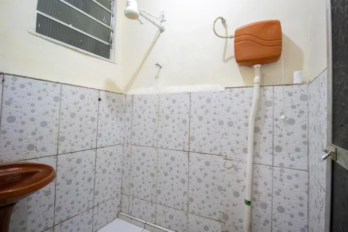 House with 1 bedroom and a separate kitchen — photo 13