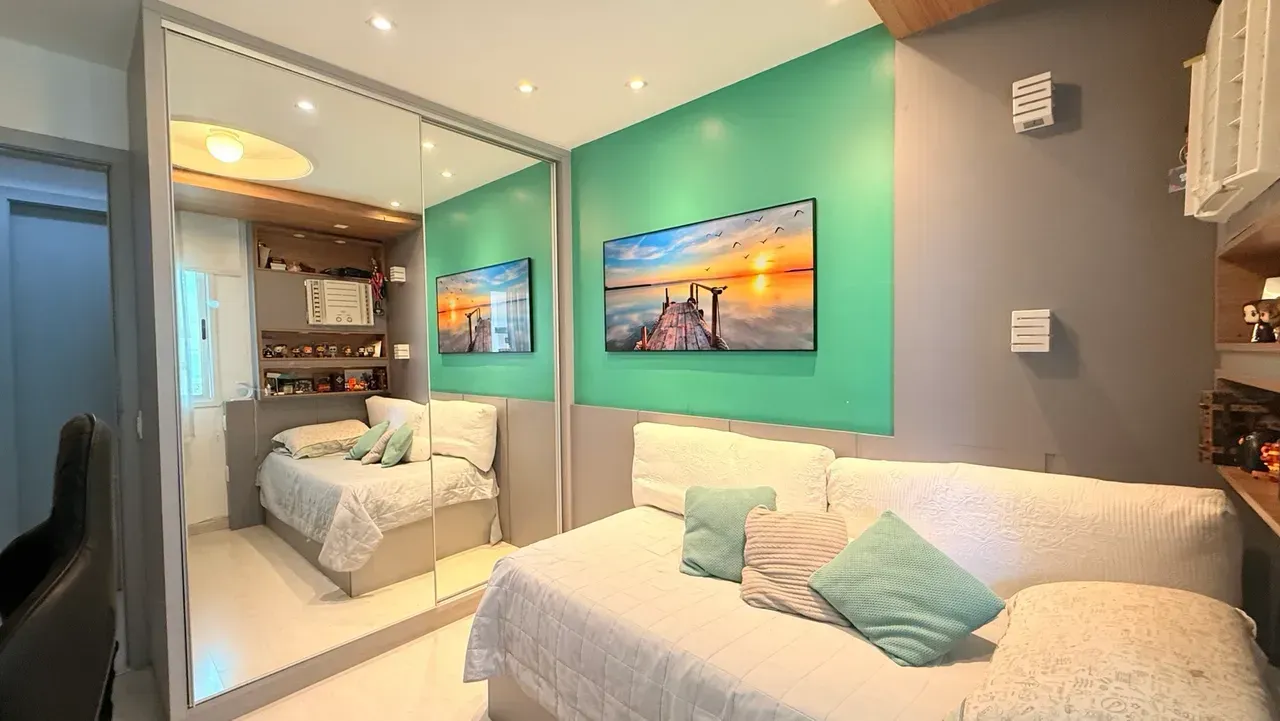 242 m² duplex penthouse with 4 bedrooms and 2 parking — photo 5