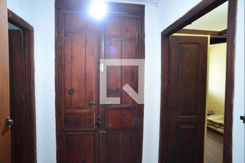 Unfurnished 6-bedroom apartment with 340 m² — photo 37
