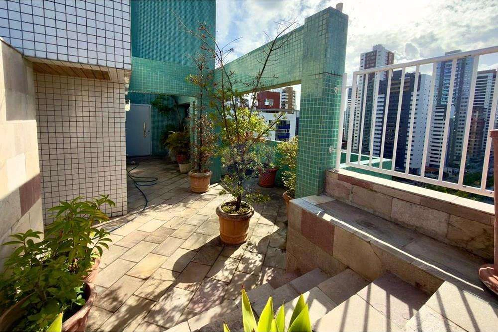 Penthouse with terrace and 4 en-suite bedrooms, 427 m² — photo 4