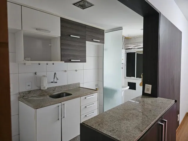 2-bedroom apartment in a building with a gym — photo 3