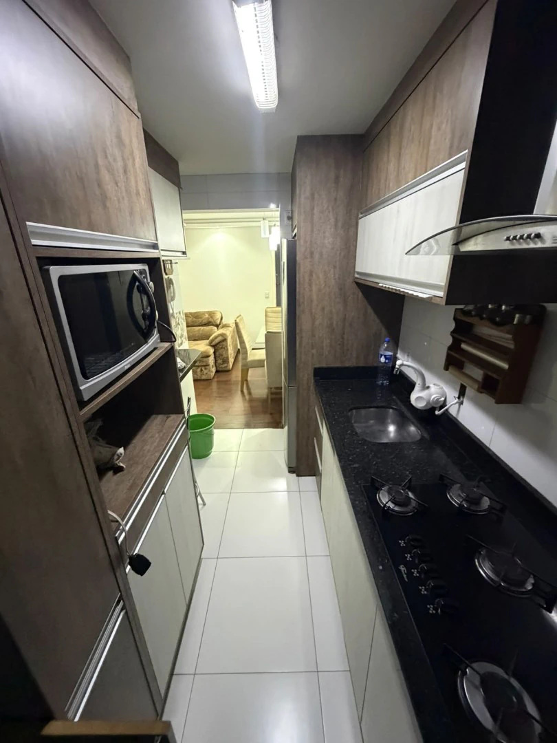2-bedroom apartment with a home office — photo 2