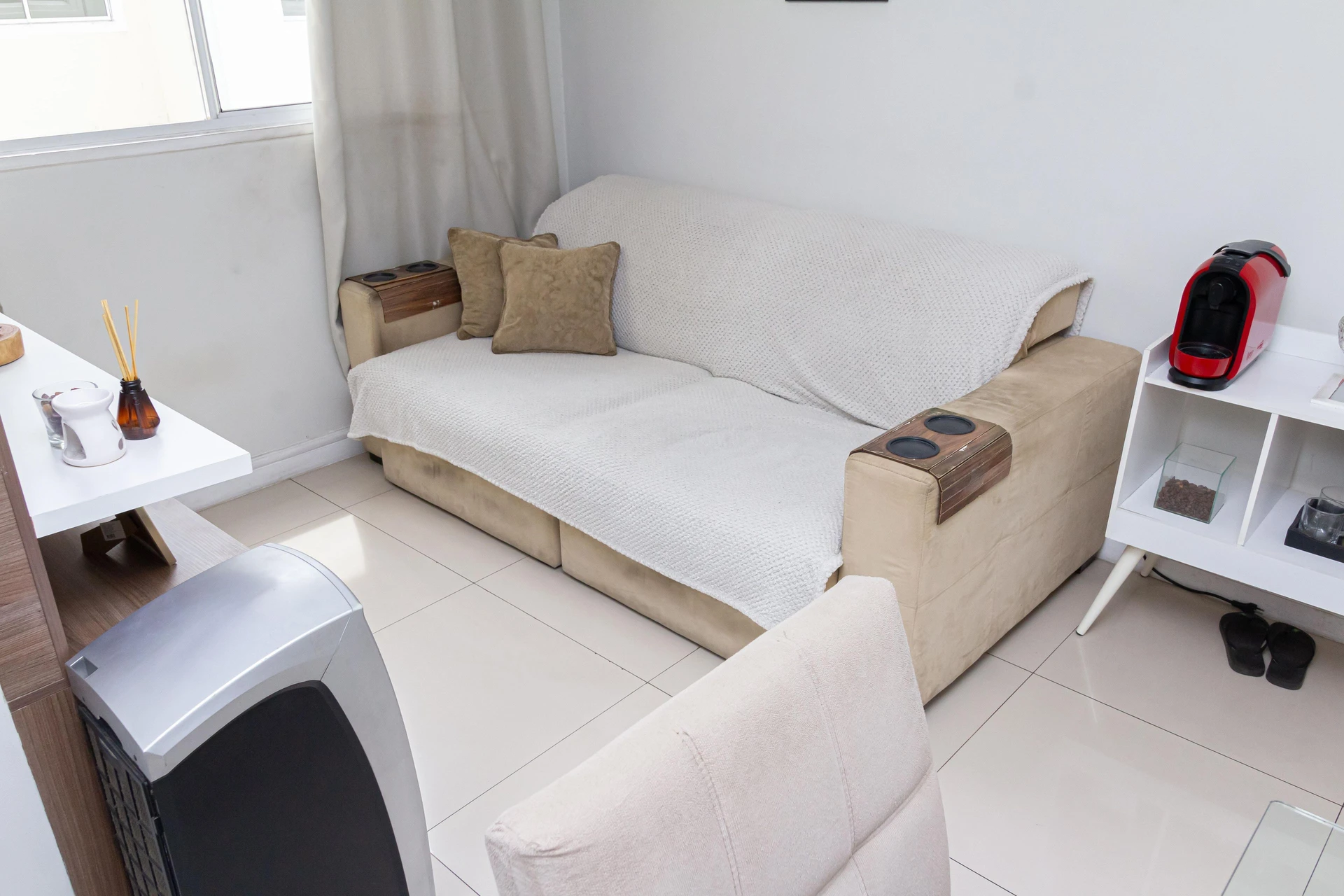 Apartamento mobiliado de 2 quartos em condomínio com piscina — photo 11